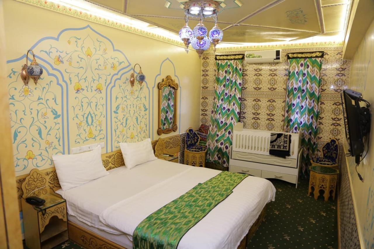 Hon Saroy - Immerse Atmosphere In The Epoch Of The Khans Hotel ทาชเคนต์ ภายนอก รูปภาพ