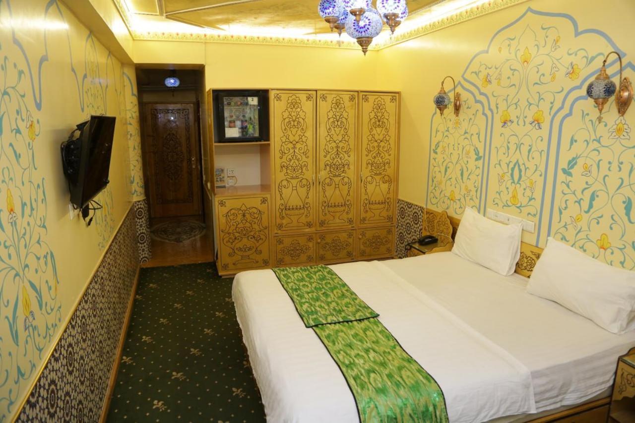 Hon Saroy - Immerse Atmosphere In The Epoch Of The Khans Hotel ทาชเคนต์ ภายนอก รูปภาพ